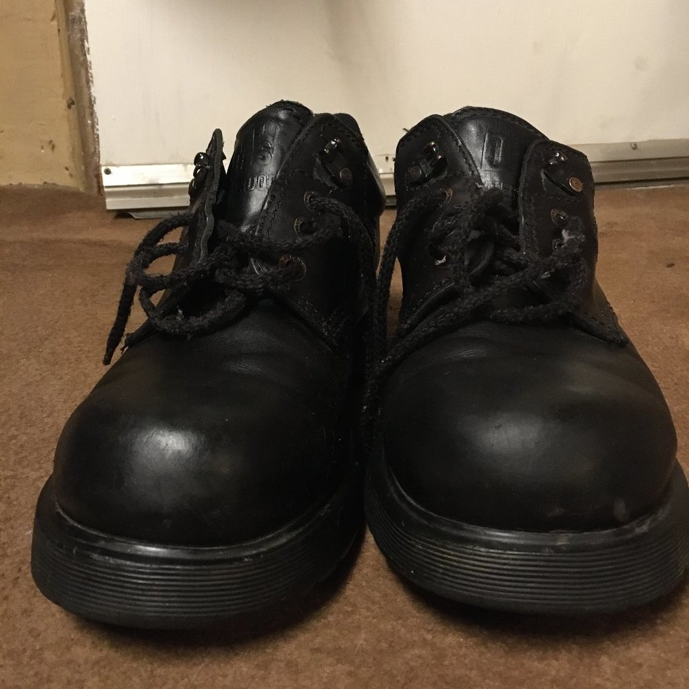early 2000s Doc Marten 8734 men's shoe